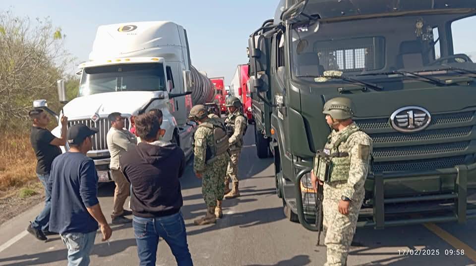 Militares despojan de 400 mil pesos a vendedores de autos en retén de Tamaulipas